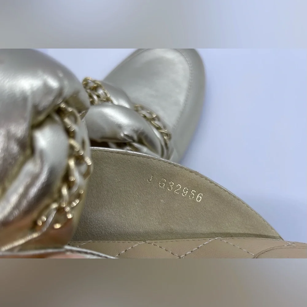 CHANEL gold mules brand new - Picture 3 of 8